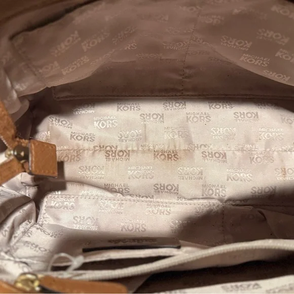 Michael Kors Jet Set Large Saffiano Leather Shoulder Bag in Luggage brown